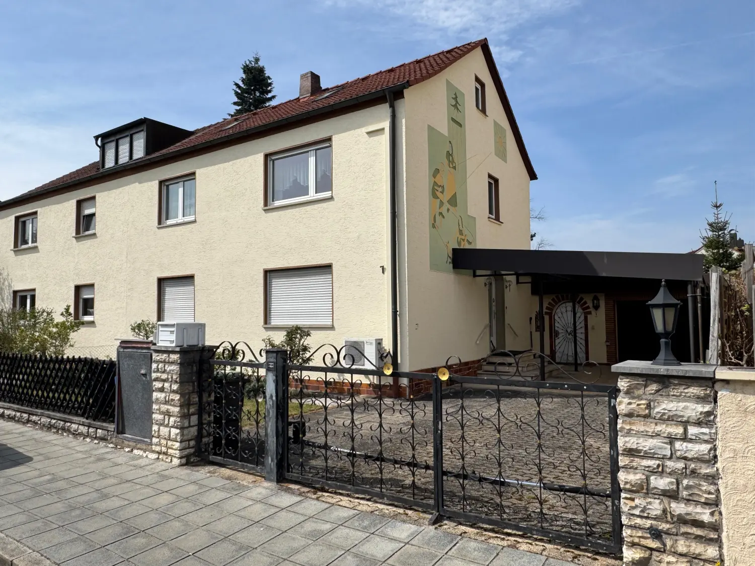 Life Invest Immobilien - Haus